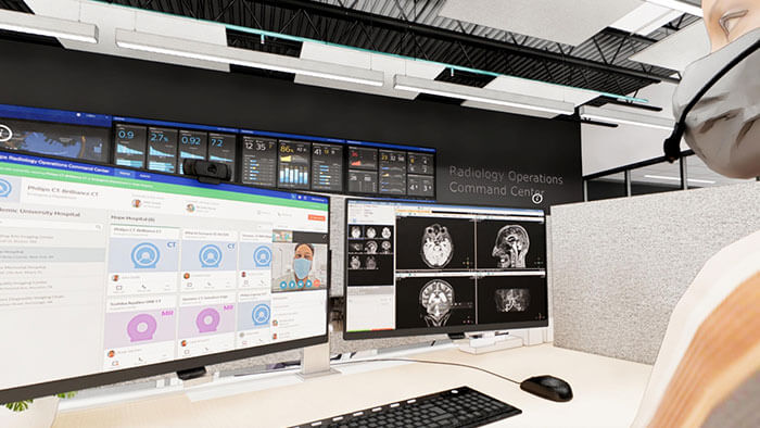 Beeld van het Philips Radiology Operations Command Center (ROCC) met deskundigen die virtuele hulp op afstand bieden