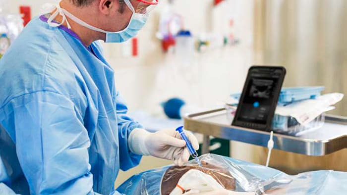 Philips Lumify als handheld echoapparaat in gebruik bij anesthesie voor de loco regionale anesthesieblokken