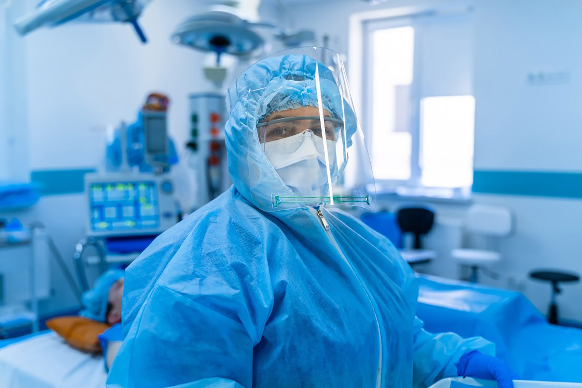 Doctor wearing mask