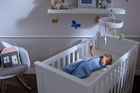Waarom het belangrijk is om het klimaat in de kamer van je baby in de gaten te houden