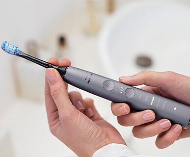  Philips Sonicare DiamondClean Smart