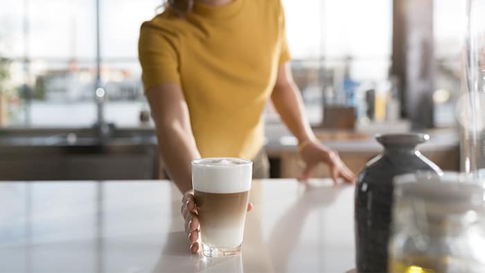 Hoe maak je latte macchiato?