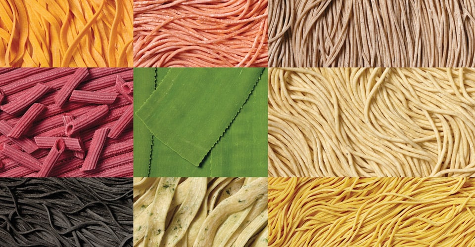 Je eigen gekleurde pasta maken: natuurlijke kleurstoffen