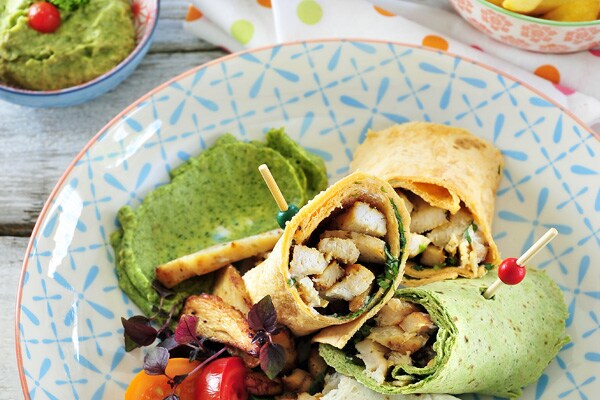 Wraps met avocadodip en tomatensalsa