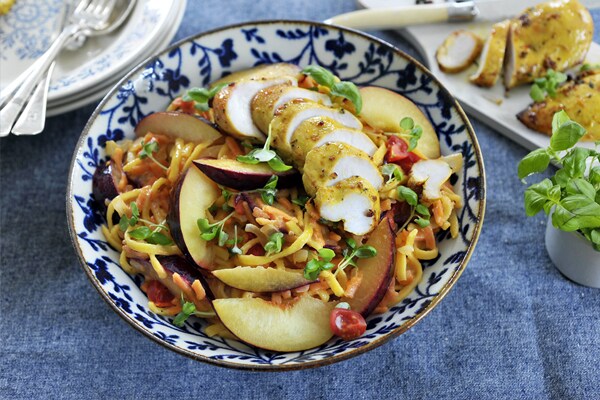 Pasta met kip met en nectarine