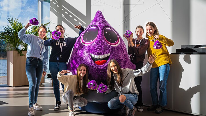 Philips opent deuren voor 100 geïnteresseerde meiden tijdens Girls’ Day 2023