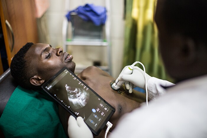 Philips Lumify with Reacts used at the University Hospital of Kigali, Rwanda (opent in een nieuw tabblad)