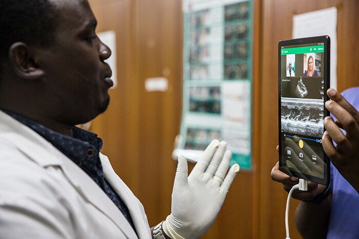 Philips Lumify with Reacts links specialists around the globe with physicians in Rwanda (opent in een nieuw tabblad)