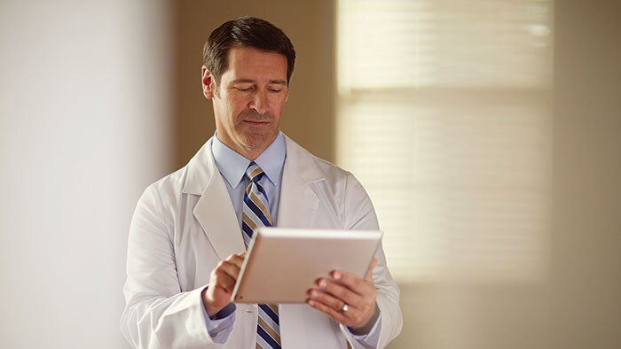 Philips lanceert het HealthSuite System of Engagement met nieuwe AI-mogelijkheden om de digitalisering van de gezondheidszorg te versnellen