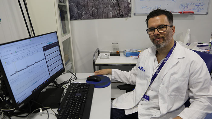 Dr. Jorge Pagola  Val dHebron -  