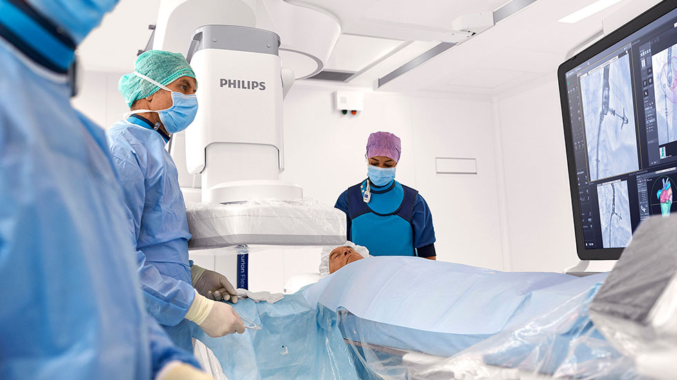 Philips Azurion with FlexArm