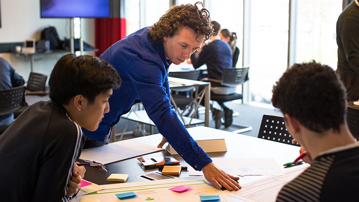 Havo-VWO leerlingen maken kennis met gezondheidstechnologie tijdens Philips Experience Day