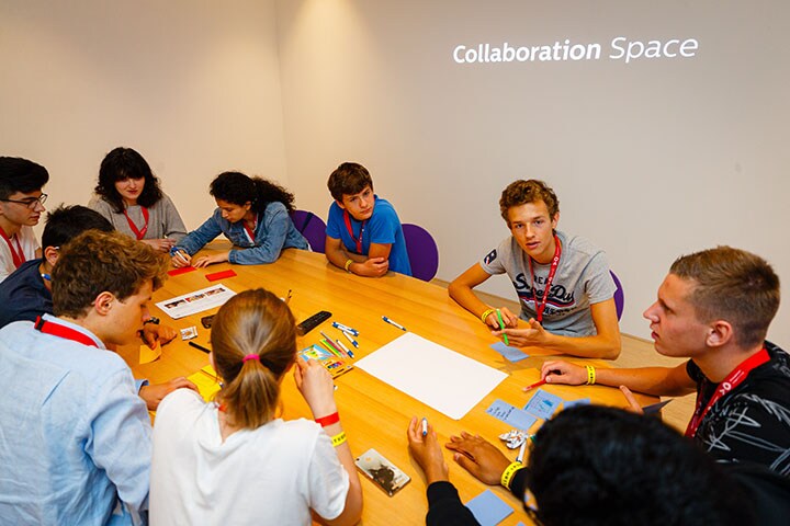 YBSS 2019 students create their own solutions based room at Philips Customer Experince Center