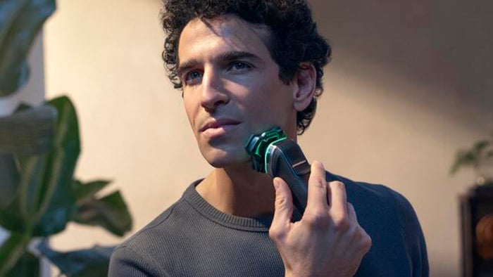 Dit is de nieuwe Philips Shaver Series 9000 met SkinIQ-technologie: ons slimste scheerapparaat met Artificial Intelligence