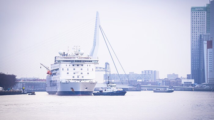 Grootste ziekenhuisschip ter wereld maakt gezondheidszorg bereikbaar in verafgelegen gebieden