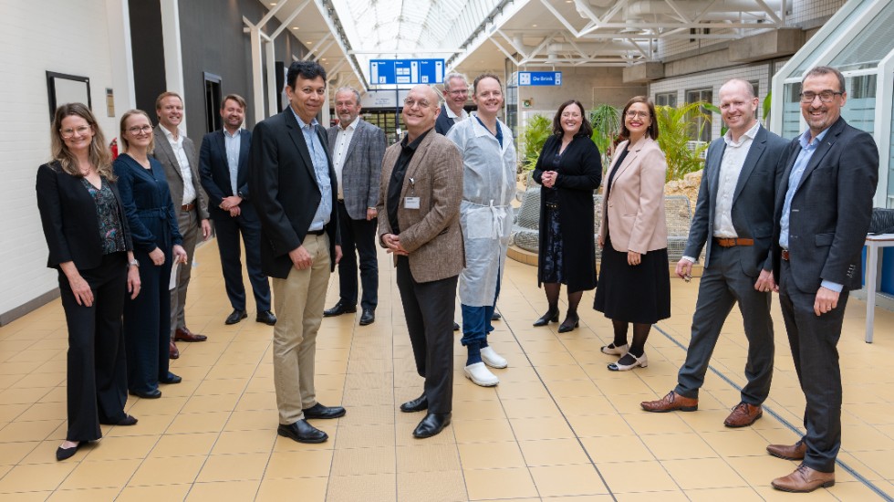 umc utrecht and philips sign letter