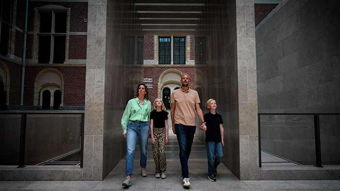 Het Rijksmuseum en Philips hebben onderzoek uitgevoerd naar het verbeteren van de bezoekerservaring in het Rijksmuseum. -  