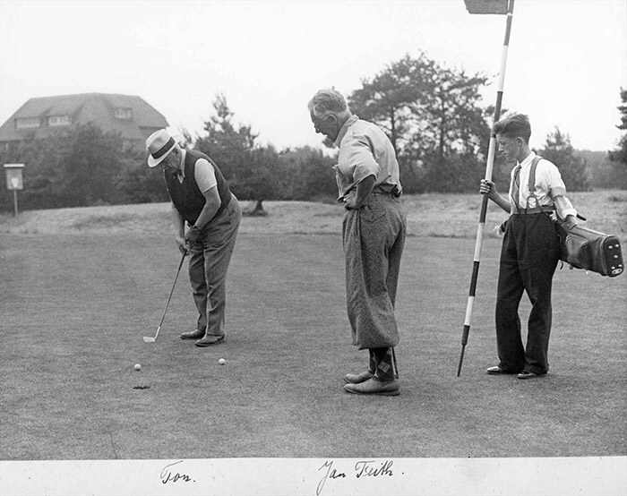 Anton Philips en Jan Feith op golfbaan, Eindhovense Golf, ca 1930-1935, ©Philips familiearchief