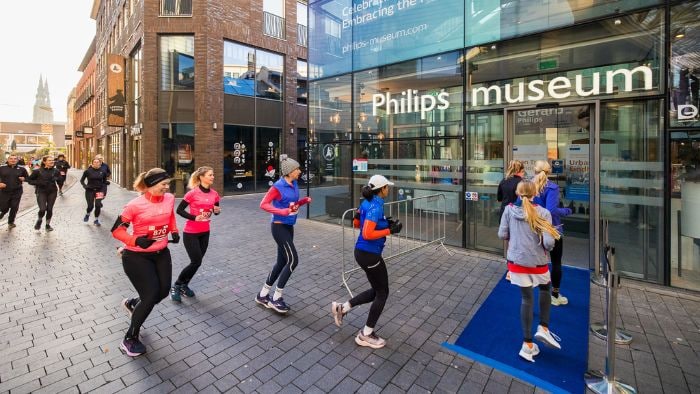 1 december | Urban Trail door het Philips Museum